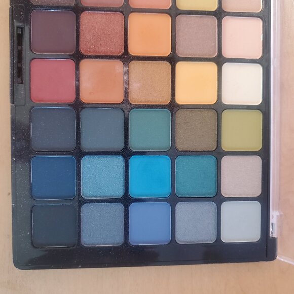 NYX Swear By It Pallette - Picture 4 of 4